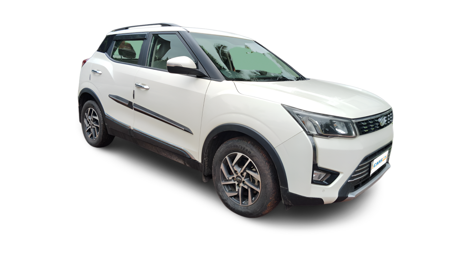 Mahindra XUV300-img